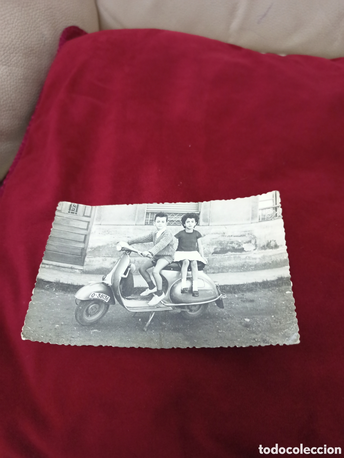 Fotograf&iacute;a antigua: Antigua fotograf&iacute;a de ni&ntilde;os en moto.Foto Rodr&iacute;guez . Gij&oacute;n - Asturias.