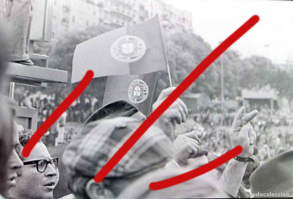 Fotograf&iacute;a antigua: REVOLU&Ccedil;&Atilde;O DOS CRAVOS PORTUGAL 1974 &ndash; REVOLUCI&Oacute;N DE LOS CLAVELES -NEGATIVO ORIGINAL DE CELULOIDE