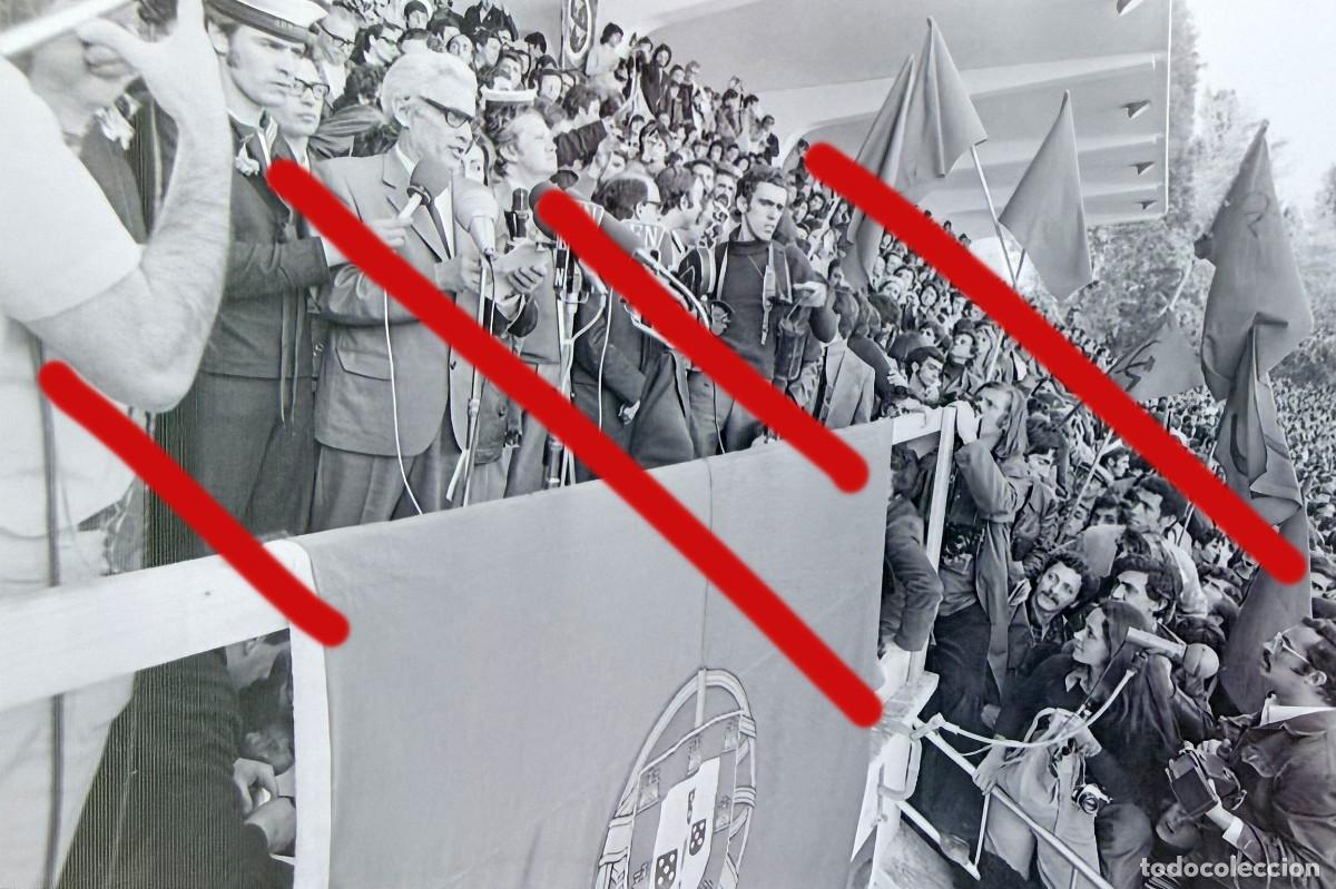 Photographie ancienne: Revoluci&oacute;n de los Claveles Portugal - NEGATIVO DE CELULOIDE - A Revolu&ccedil;&atilde;o dos Cravos