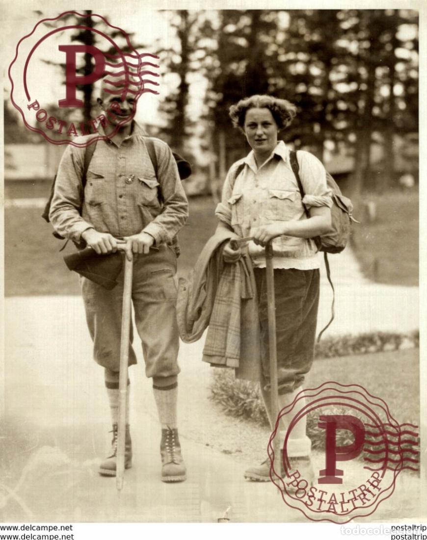 Fotografia antiga: WALKING CANADA RAILWAY 26*20CM Fonds Victor FORBIN 1864-1947