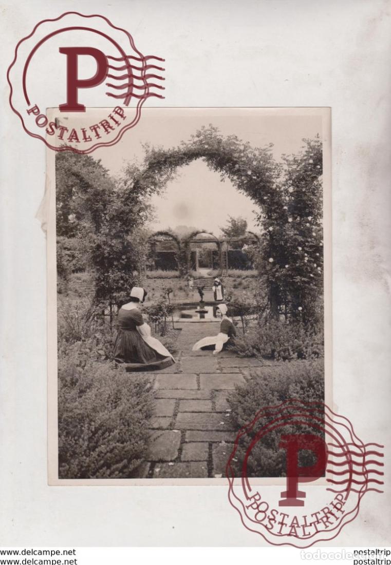 Fotografia antiga: GARDENS OF THE DAYS OF GOOD QUEEN BESS PILGRIMAGE GREAT FOSTERS EGHAM QUEEN ELIZAB 20*15CM Fonds Vic