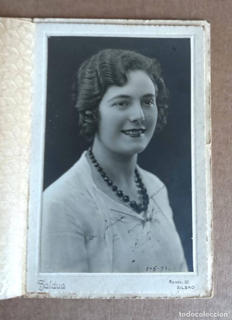 Fotografia antica: Fotograf&iacute;a se&ntilde;ora Manuscrito c&oacute;mo felicidad de tu amiga Pauli 1932 L carpeta Zaldua Ronda 32 Bilbao