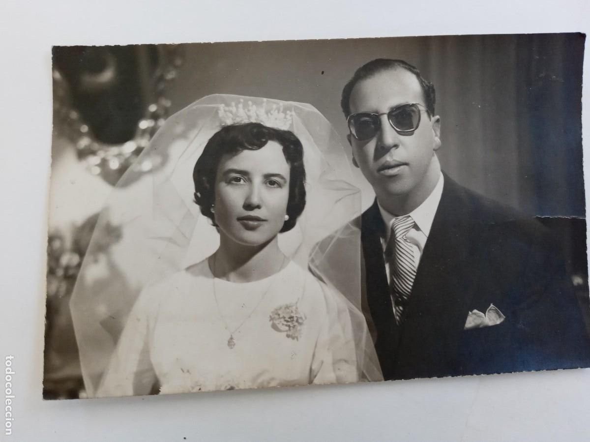 Fotograf&iacute;a antigua: PRECIOSA FOTO DE ESTUDIO DE BODA , 1959 . DE BONI , SEVILLA