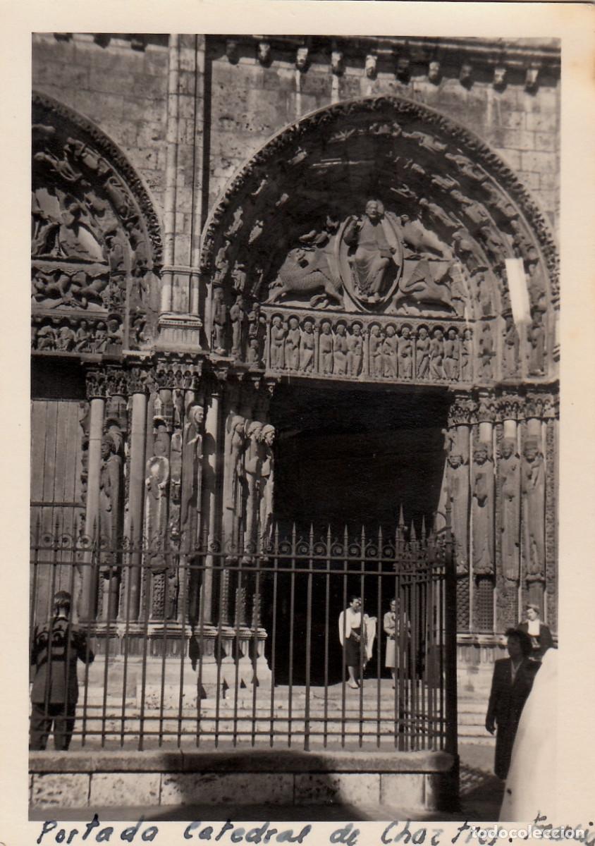 Fotograf&iacute;a antigua: Catedral de Chartres, Francia. A&ntilde;os 50 pc