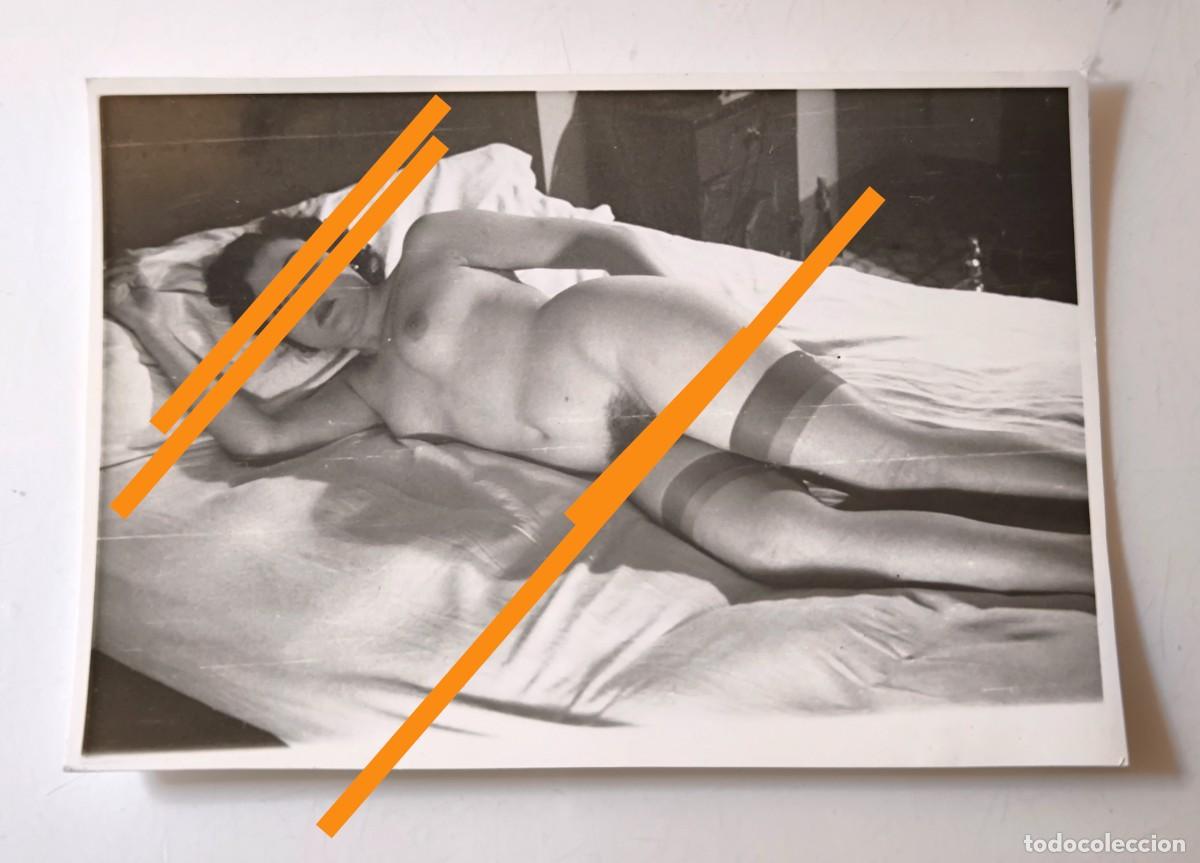 Fotograf&iacute;a antigua: Antigua fotograf&iacute;a. Chica, mujer posando. Desnuda, desnudo. Art&iacute;stico. A&ntilde;os 50.