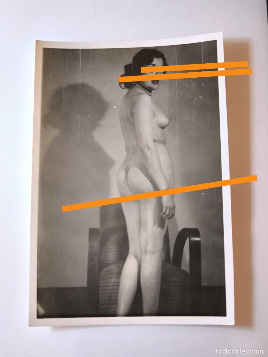Fotograf&iacute;a antigua: Antigua fotograf&iacute;a. Chica, mujer posando. Desnuda, desnudo. Art&iacute;stico. A&ntilde;os 50.