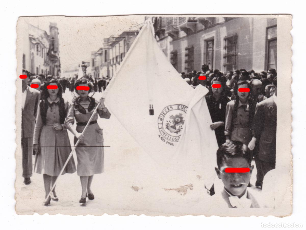 Fotograf&iacute;a antigua: Tomelloso. Ciudad Real. Jueves Eucar&iacute;stico A&ntilde;o 1916. Antigua Fotograf&iacute;a con bandera en procesi&oacute;n.