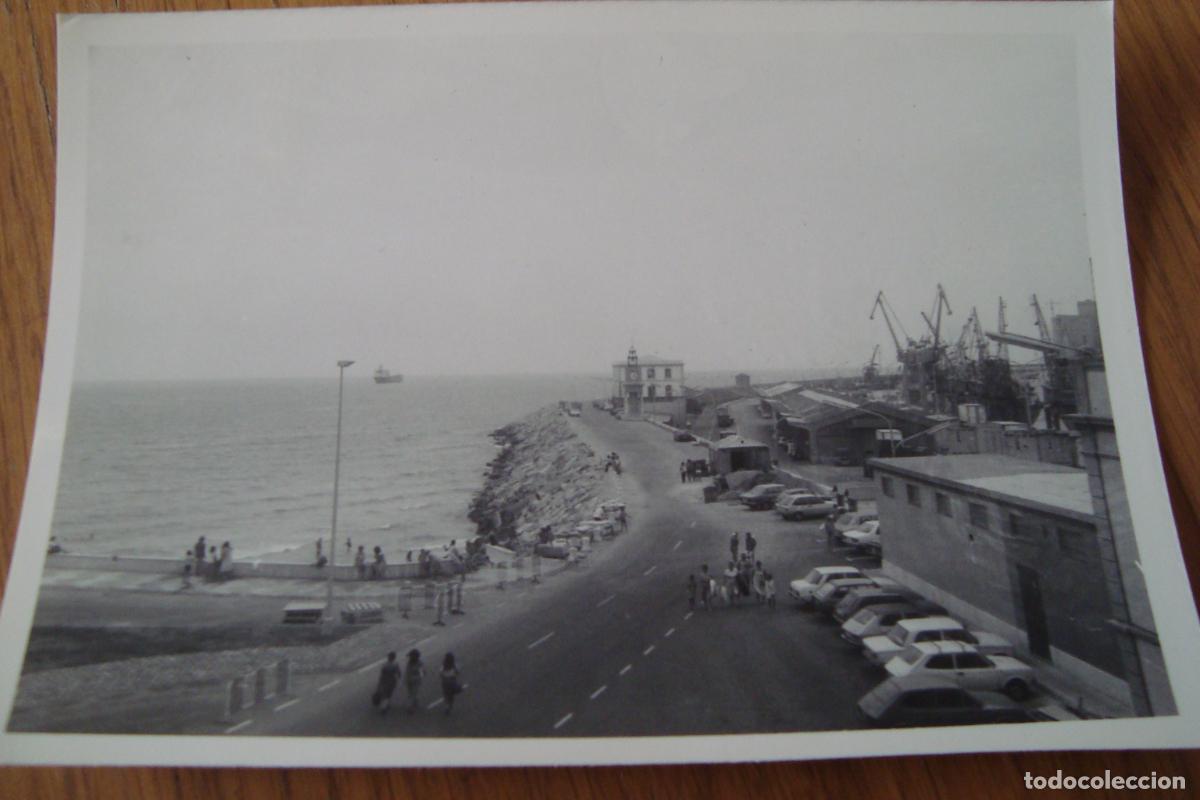 Fotograf&iacute;a antigua: ANTIGUA FOTOGRAFIA VISTA ZONA PUERTO. FOTO CHINCHILLA TARRAGONA A&Ntilde;OS 70?