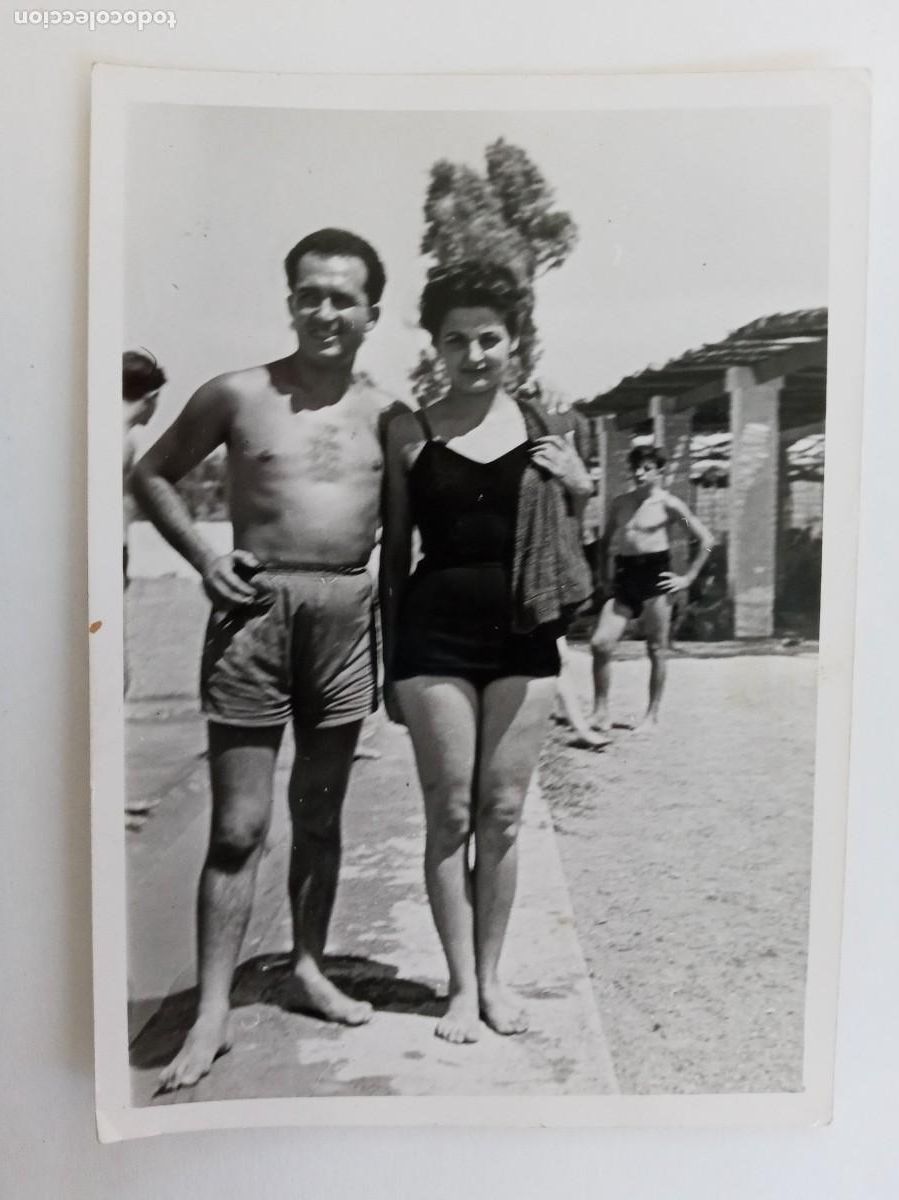 Fotograf&iacute;a antigua: FOTO DE PAREJA EN BA&Ntilde;ADOR EN LA PISCINA