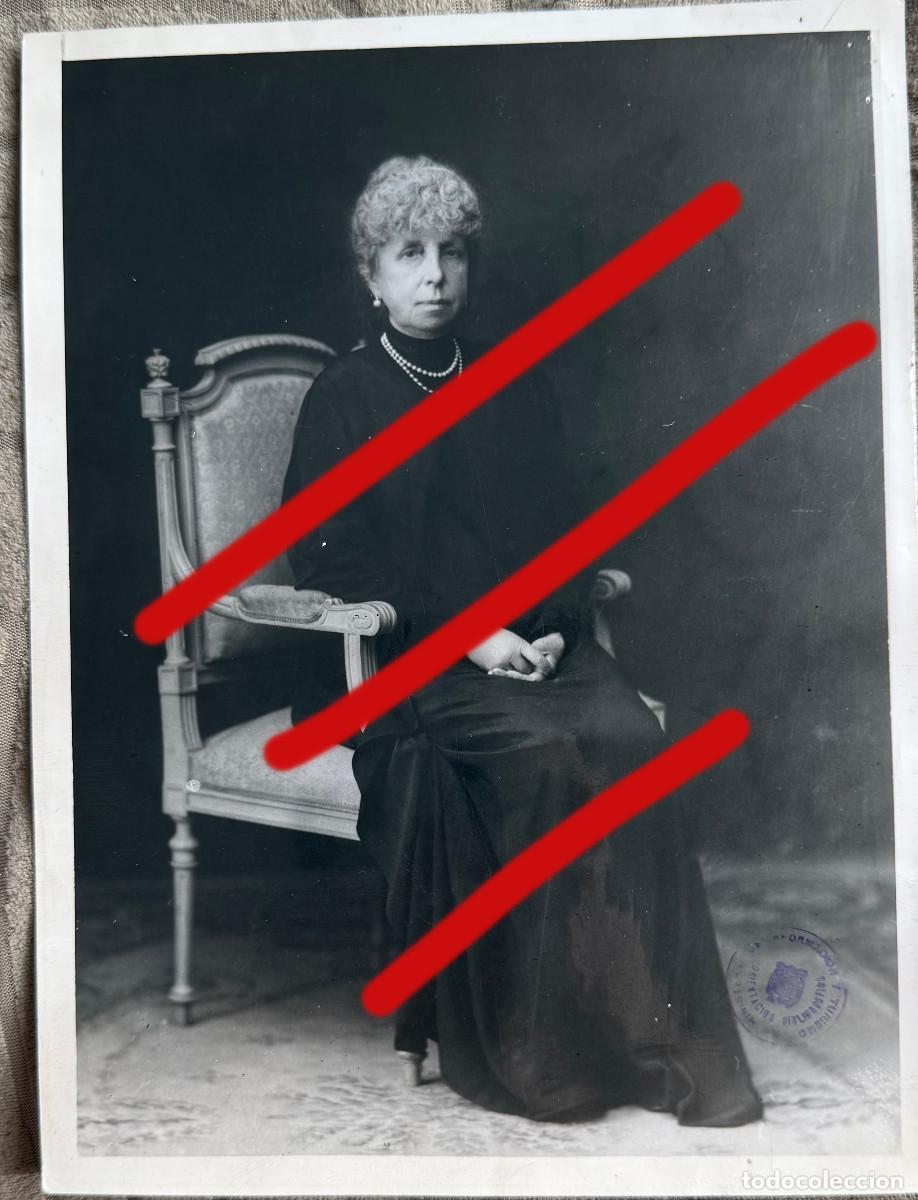 Fotograf&iacute;a antigua: Reina Do&ntilde;a Maria Cristina con el Sello del Ministerio - Fotografia Antigua