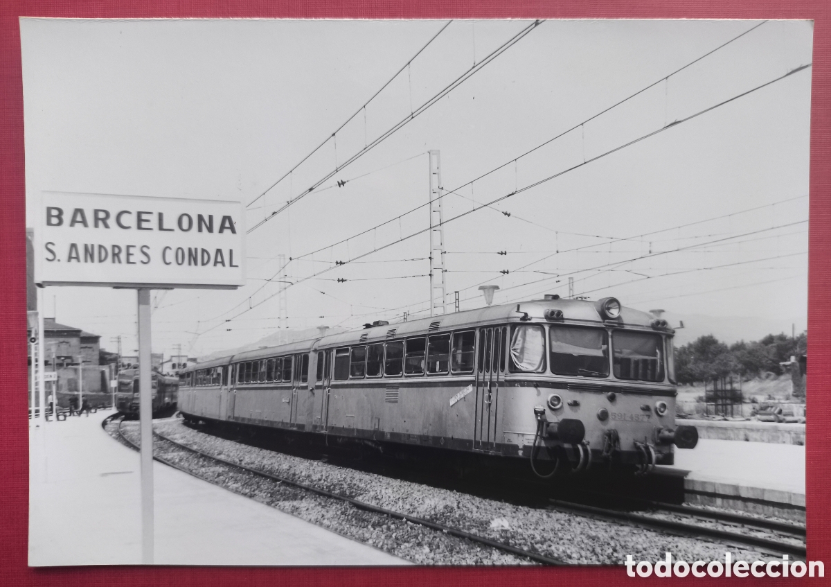 Fotograf&iacute;a antigua: RENFE FOTOGRAF&Iacute;A ESTACI&Oacute;N TREN FERROCARRIL SANT ANDREU COMTAL BARCELONA 1974