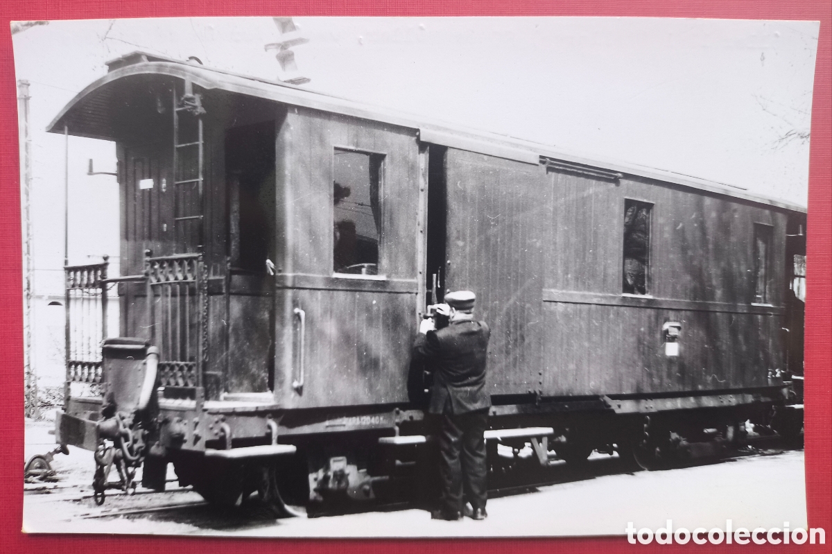 Fotograf&iacute;a antigua: S&Oacute;LLER FERROCARRIL TREN VAG&Oacute;N FURGON CORREOS FOTOGRAF&Iacute;A ARXIU CUY&Aacute;S PALMA MALLORCA C. 1960