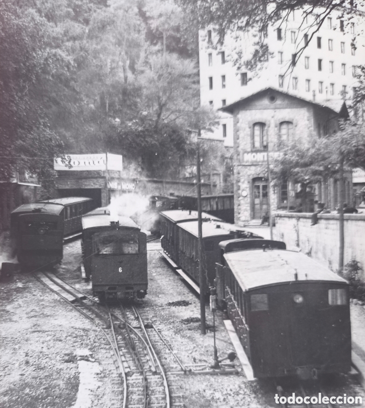 Fotograf&iacute;a antigua: MONTSERRAT ESTACI&Oacute;N FERROCARRIL F. C. CREMALLERA FOTOGRAF&Iacute;A ARXIU CUY&Aacute;S BAG&Egrave;S 1948