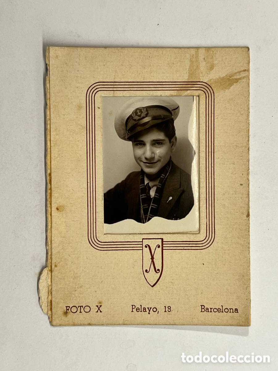 Fotograf&iacute;a antigua: FOTOMATON. Barcelona Foto X - el joven que so&ntilde;aba con ser Capit&aacute;n de Barco (h.1945?)