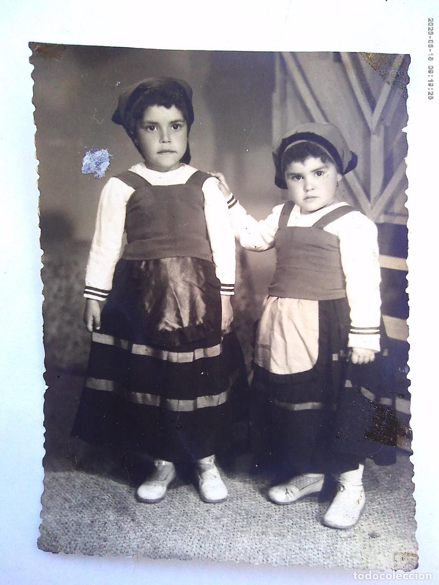 Fotograf&iacute;a antigua: PRECIOSA FOTO DE ESTUDIO DE NI&Ntilde;AS CON TRAJES REGIONALES. DE VIUDA DE MOLINA, PE&Ntilde;ARROYA-PUEBLONUEVO