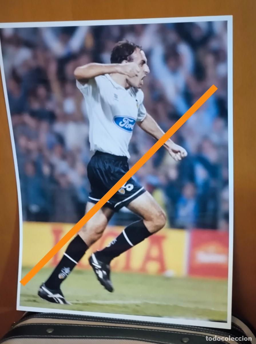 Fotograf&iacute;a antigua: Fotograf&iacute;a. Jugador del Valencia club de f&uacute;tbol. Foto Gran tama&ntilde;o.