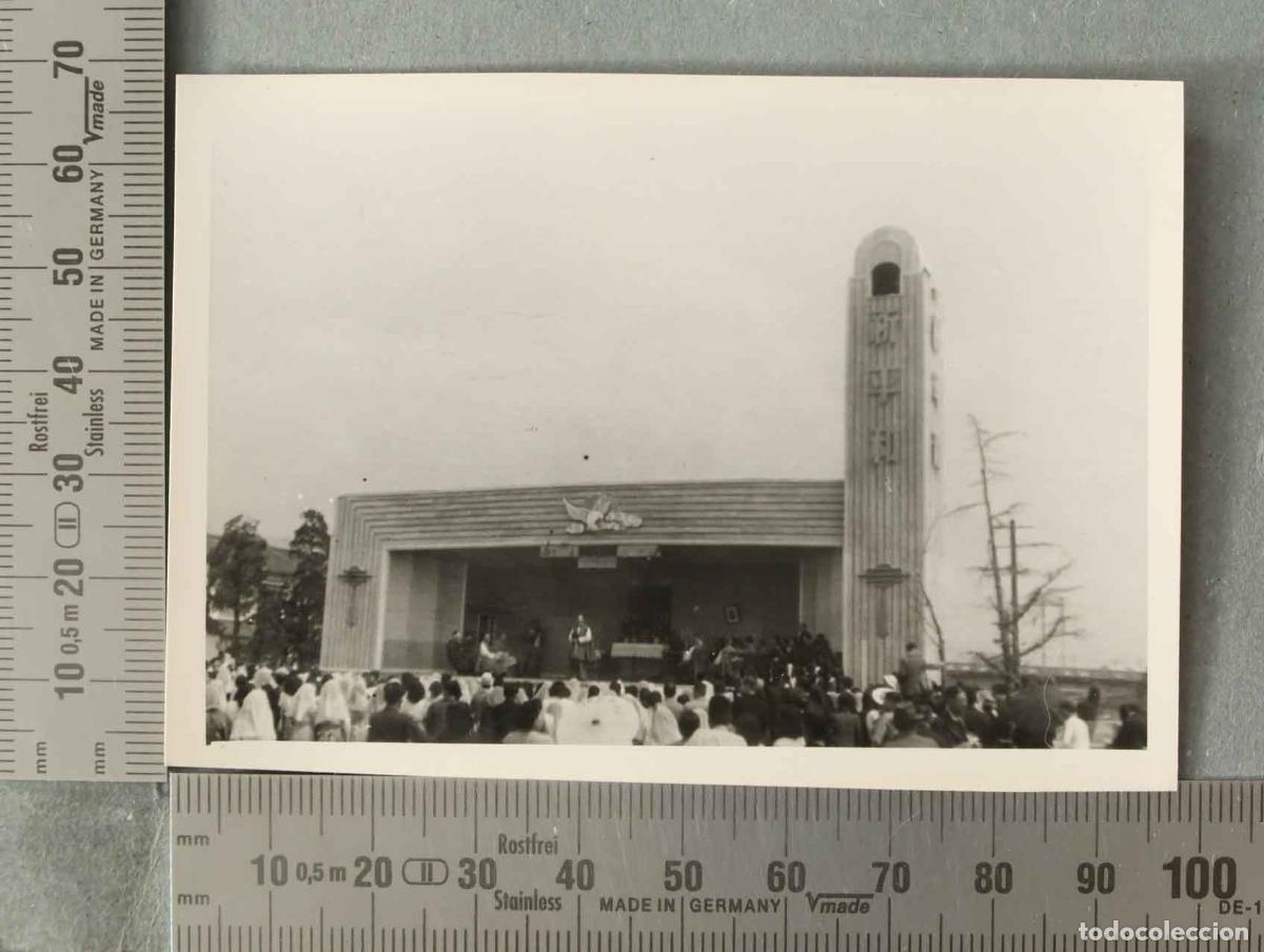 Alte Fotografie: FOTOGRAFIA. Hiroshima - Primera Fiesta de la Paz? MISA. VISITA ESPA&Ntilde;OLA JAPON HACIA 1947