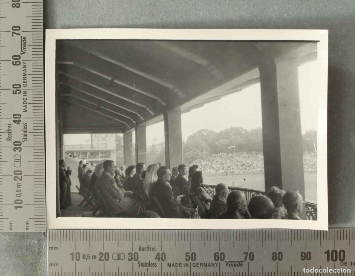 Alte Fotografie: FOTOGRAFIA. ACTO CATOLICO ESTADIO MEIJI. VISITA ESPA&Ntilde;OLA JAPON HACIA 1947