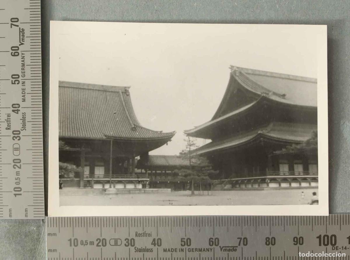 Fotografia antica: FOTOGRAFIA. Kyoto - TEMPLO VISITA ESPA&Ntilde;OLA JAPON HACIA 1947