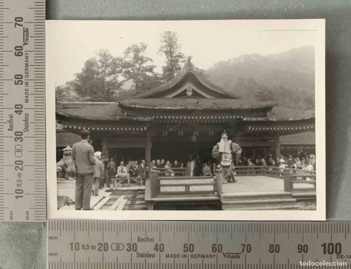 Fotografia antica: FOTOGRAFIA. Bugaku - Itsukushima VISITA DELEGACION ESPA&Ntilde;OLA HACIA 1947