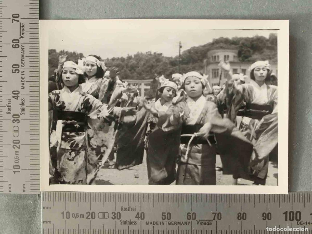 Fotograf&iacute;a antigua: FOTOGRAFIA. KAGOSHIMA CELEBRACION TRADICIONAL VISITA ESPA&Ntilde;OLA HACIA 1947