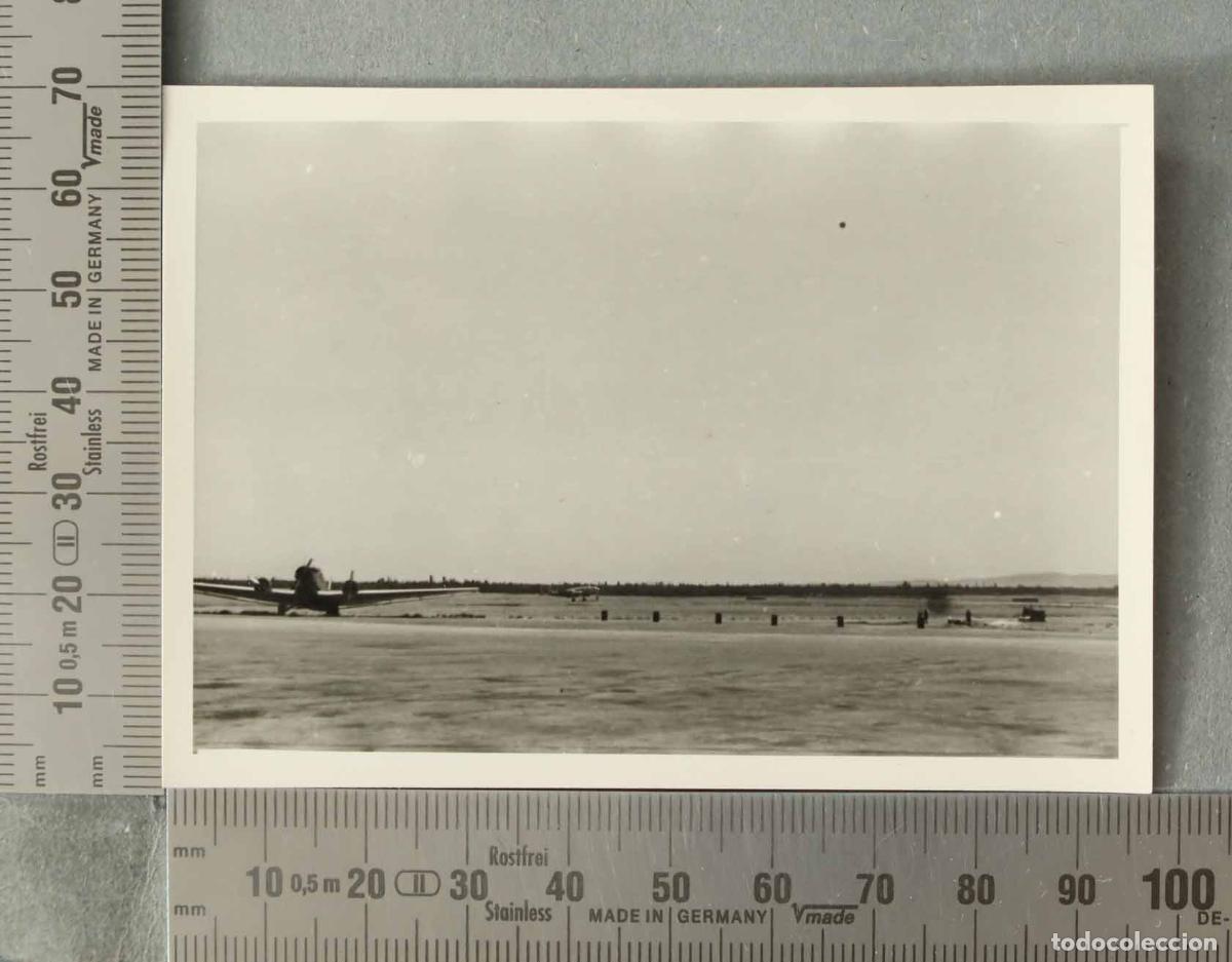 Fotograf&iacute;a antigua: FOTOGRAFIA. VISITA ESPA&Ntilde;OLA HACIA 1940 DAMASCO AEROPUERTO