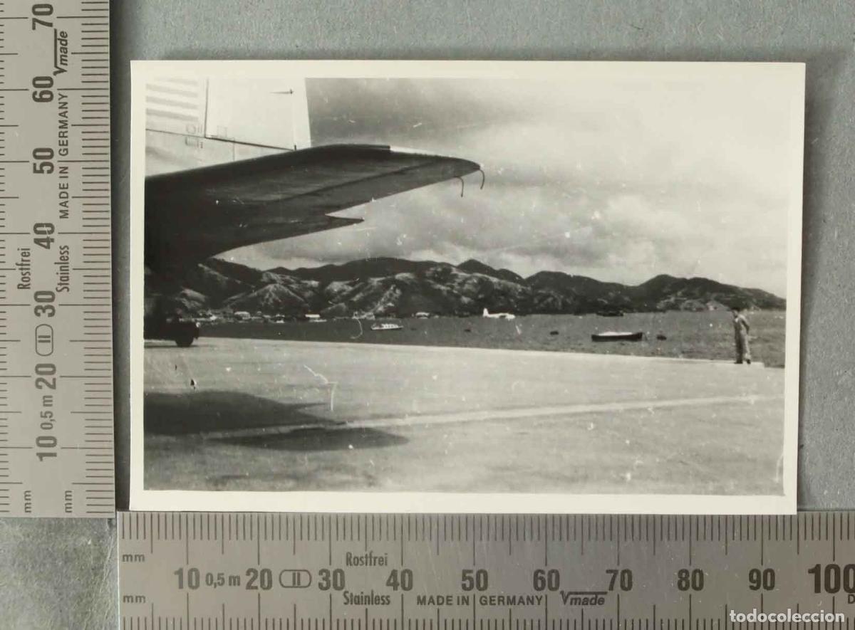 Fotograf&iacute;a antigua: FOTOGRAFIA. Aeropuerto HONG KONG VISITA ESPA&Ntilde;OLA CHINA HACIA 1947