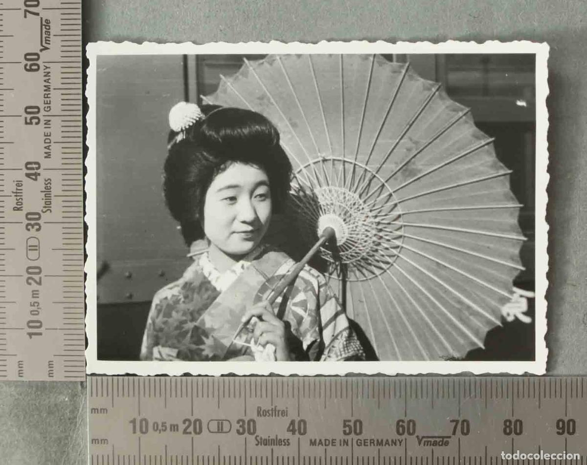 Fotograf&iacute;a antigua: FOTOGRAFIA. MUJER JAPONESA TRADICIONAL HACIA 1947