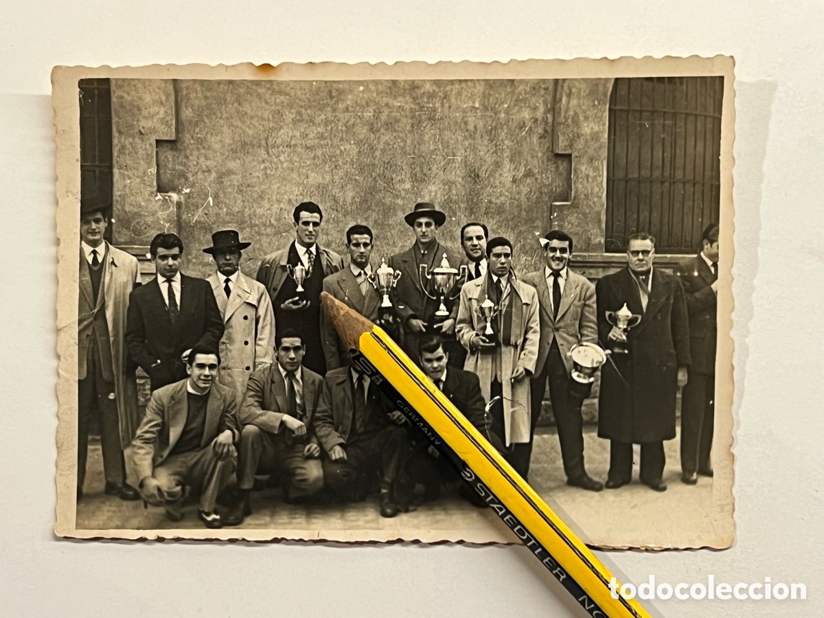 Fotograf&iacute;a antigua: BARCELONA. Fotograf&iacute;a Reparto de Premios Traves&iacute;a del Puerto de Barcelona&hellip; (a.1949)