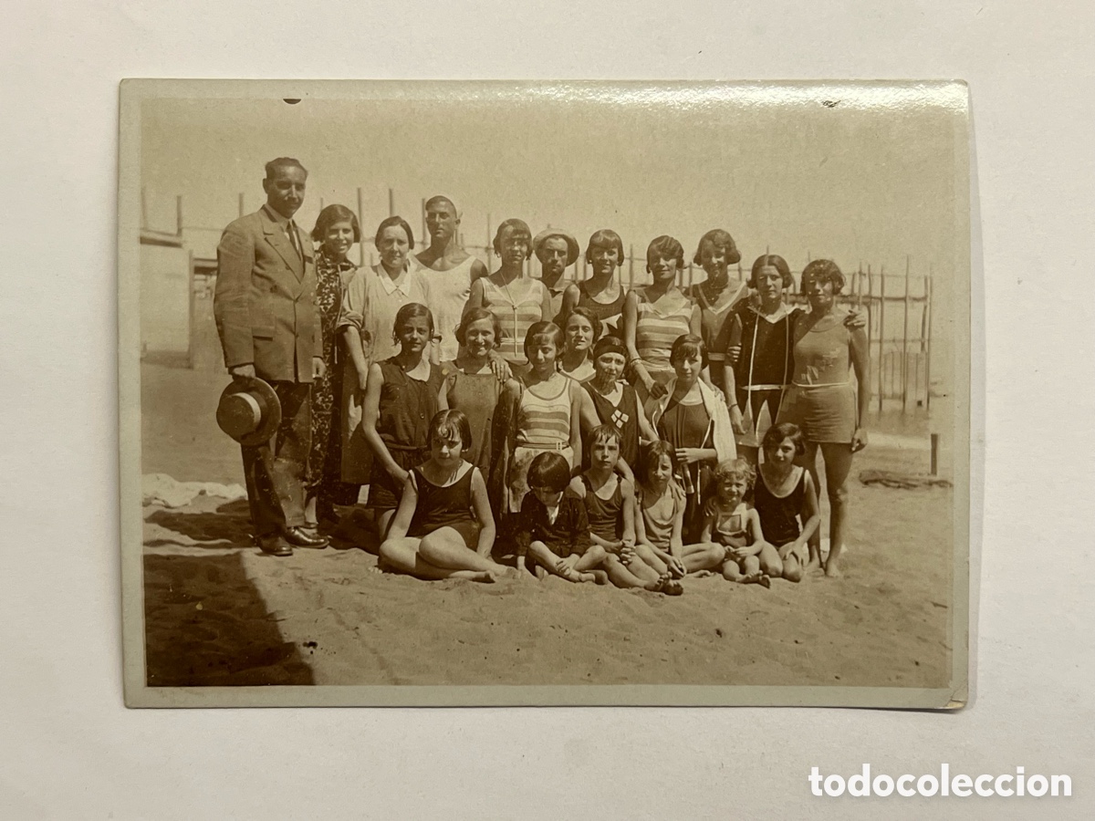 Fotograf&iacute;a antigua: BARCELONA. Equipo Femenino de Nataci&oacute;n.. escuelas de aprendizaje&hellip; Fotograf&iacute;a (h.1920?)