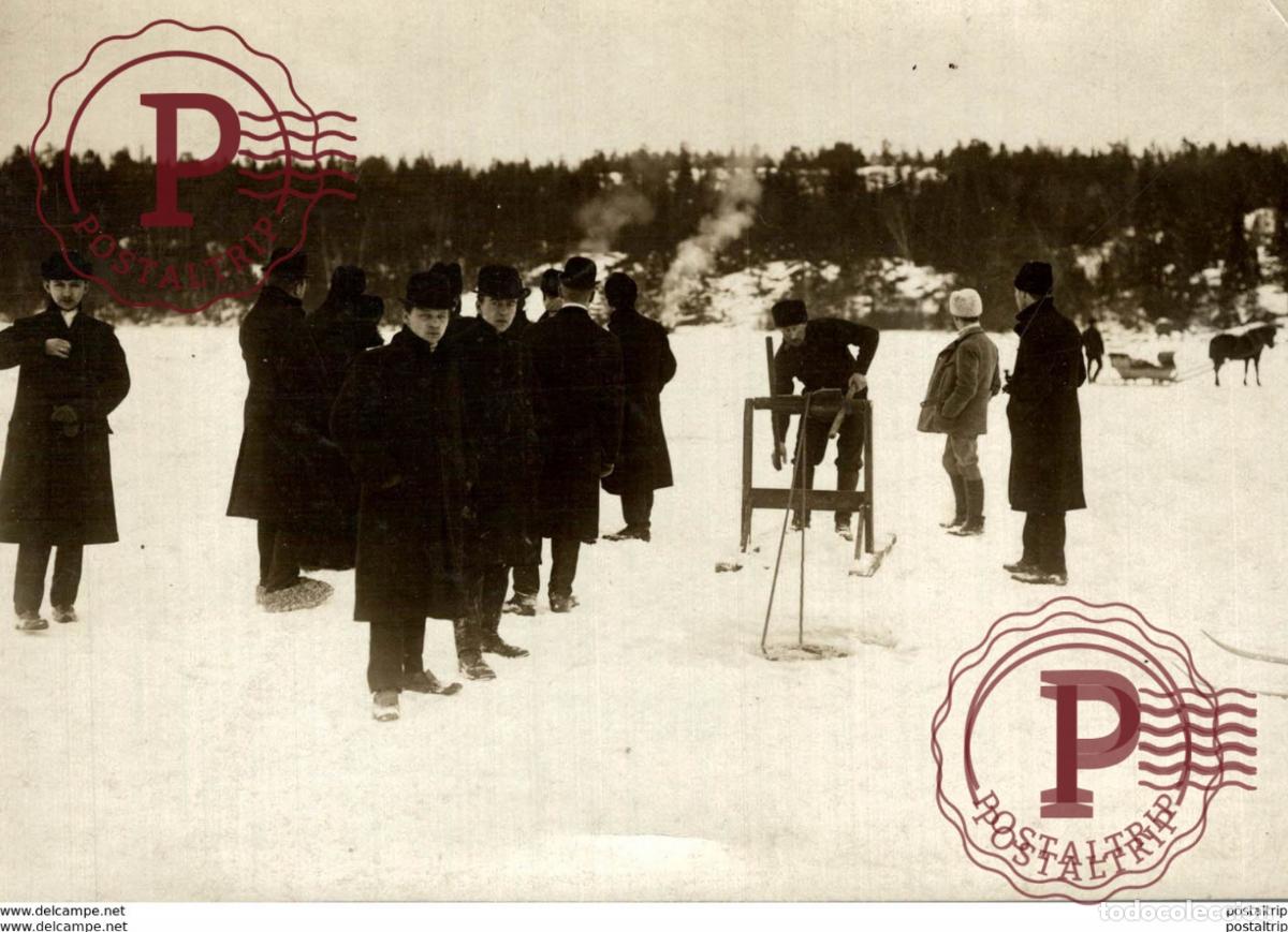 Fotografia antiga: ICE FISHING 15*11CM Fonds Victor FORBIN 1864-1947