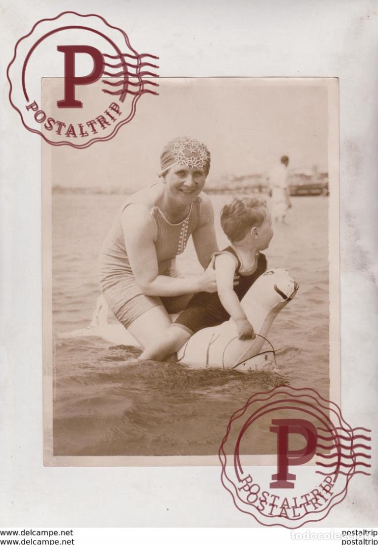 Photographie ancienne: SEA LION BATHING 21*16CM Fonds Victor FORBIN 1864-1947