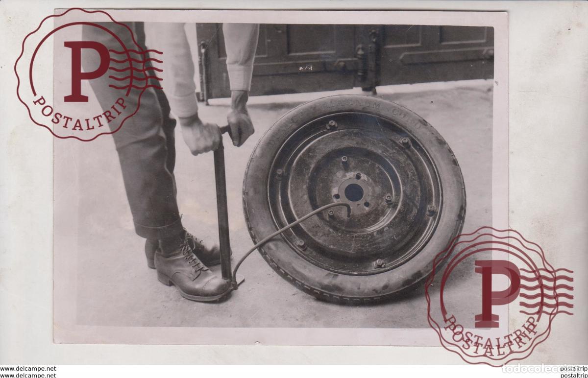 Fotografia antica: MOTOR GADGETS NEW MOTOR TYRE BRITISH INVENTION BEATS AMERICAN 16*12CM Fonds Victor FORBIN 1864-194