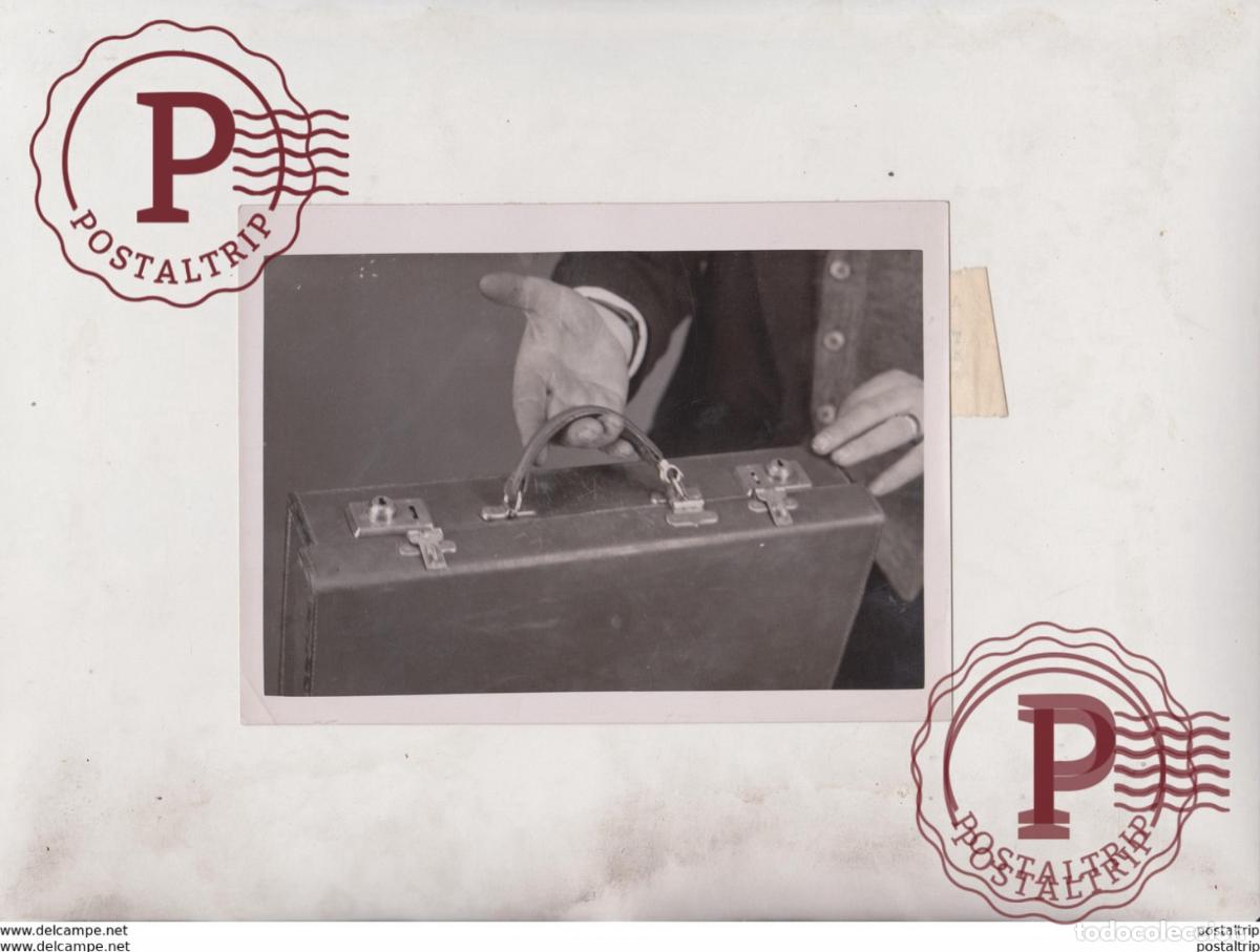 Fotografia antica: BAG THAT LOCKS BY THE HANDLE 16*12CM Fonds Victor FORBIN 1864-1947