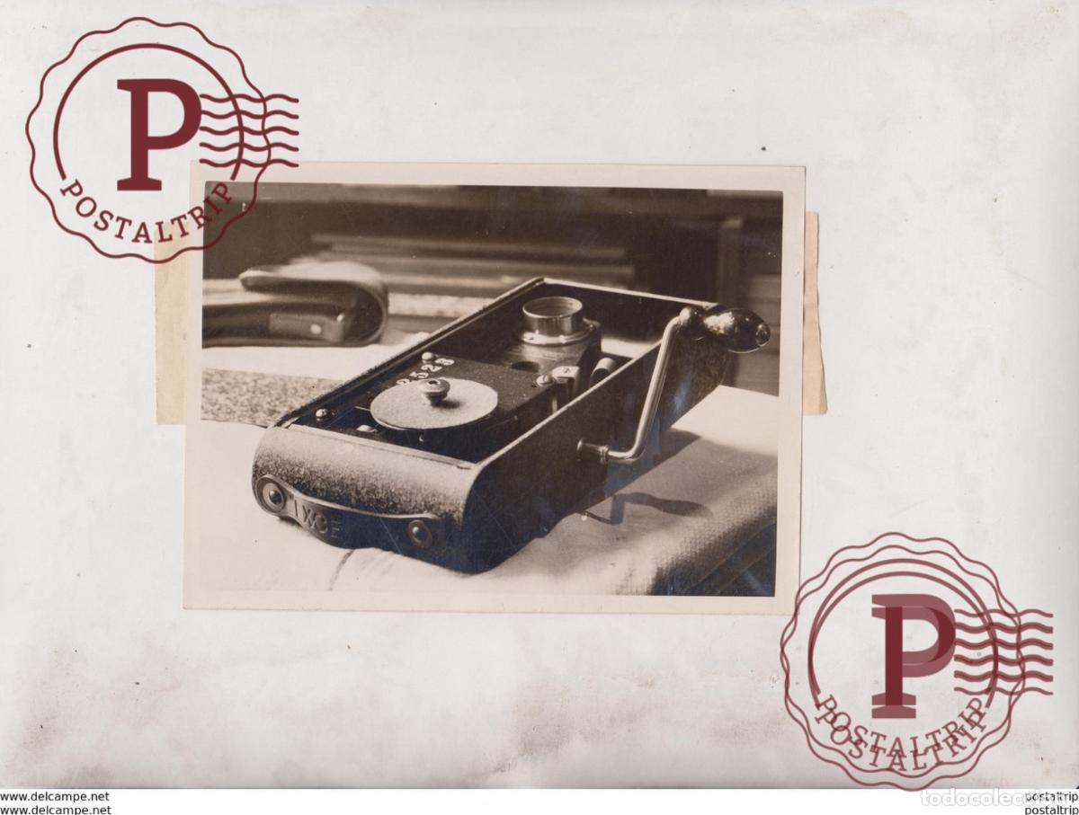 Fotografia antica: A GRAMOPHONE RESEMBLES A CAMERA THE EXCOLDA MARVELS MARVEL MART 16*12CM Fonds Victor FORBIN 1864-