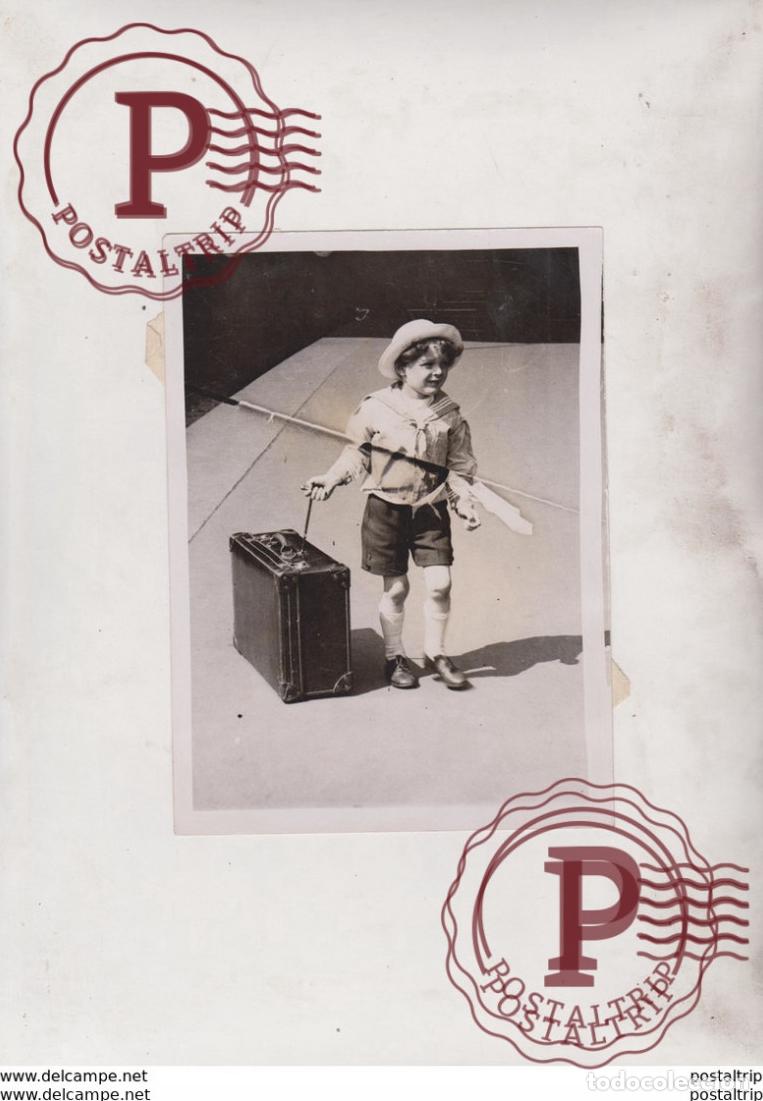 Fotografia antica: AN INGENIOUS IDEA TO DO AWAY WITH PORTERS CARRY YOUR BAG? 16*12CM Fonds Victor FORBIN 1864-1947