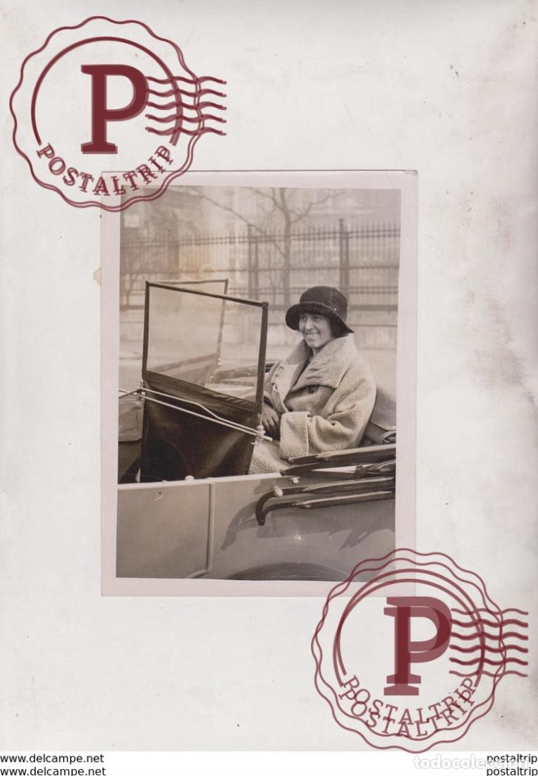 Fotografia antica: new folding wind screen vfm for motorists 25*10CM Fonds Victor FORBIN 1864-1947