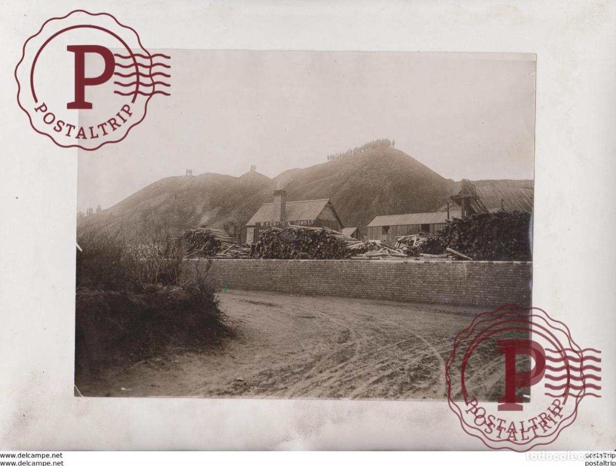 Fotografia antiga: NUMBERS OF MINERS STRIKE SANDBANK COLLIERY STOKE ON TRENT WALES BRYNKINALT 21*16CM Fonds Victor F