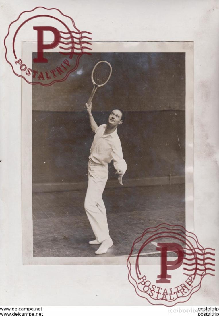 Fotograf&iacute;a antigua: 2 FOTOS TENIS LONDON V PARIS AT LAWN TENNIS CRAWLEY RESUGE COVERED COURTS CLUB DULW20*15CM Fonds Vic