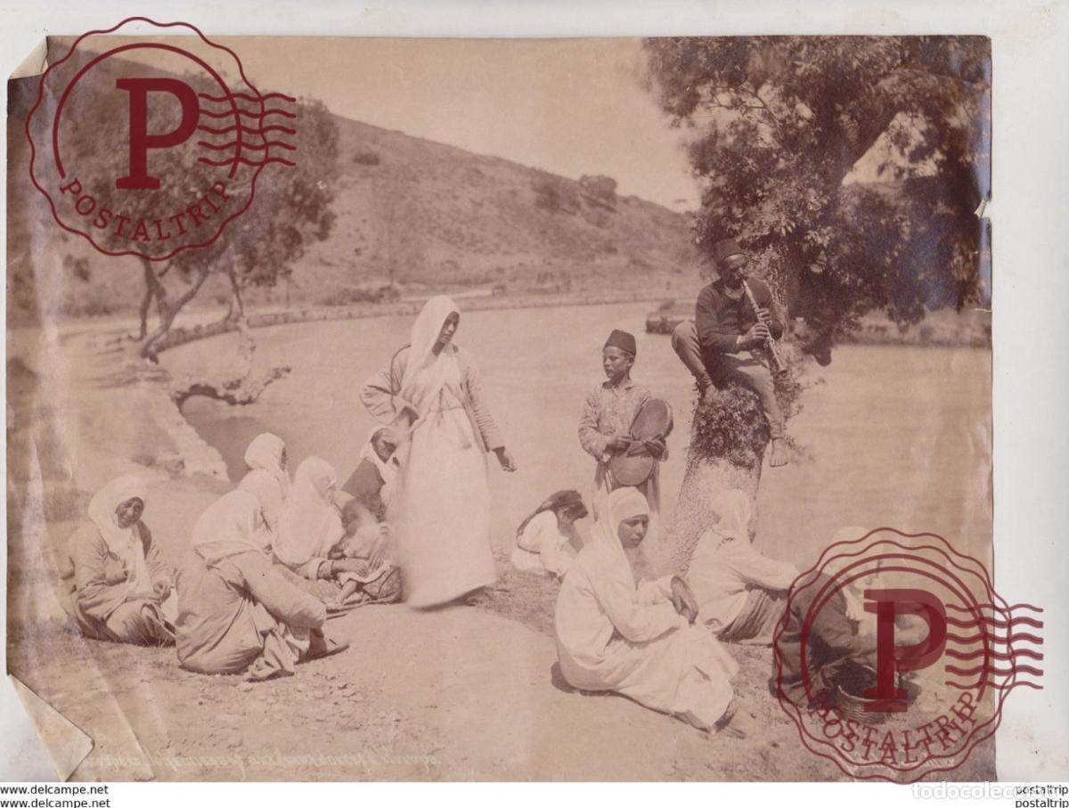 Fotograf&iacute;a antigua: GROUPE BOH&Eacute;MIENS AUX EAUX DEUROPE ANTES 1900 27*20CM Fonds Victor FORBIN 1864-1947