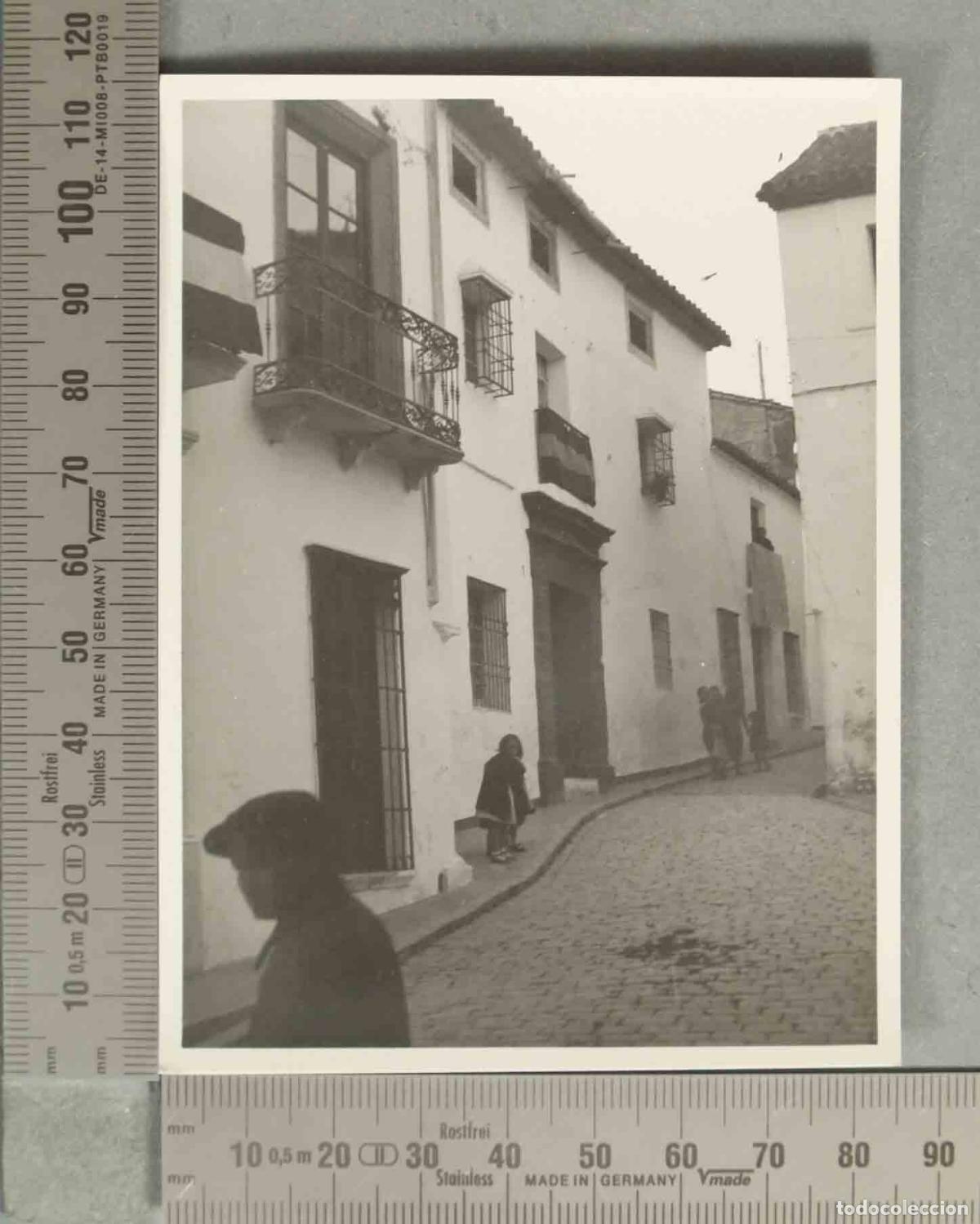 Fotograf&iacute;a antigua: FOTOGRAFIA. CALLE ENGALANADA - CASTRO DEL RIO CORDOBA. HACIA 1940