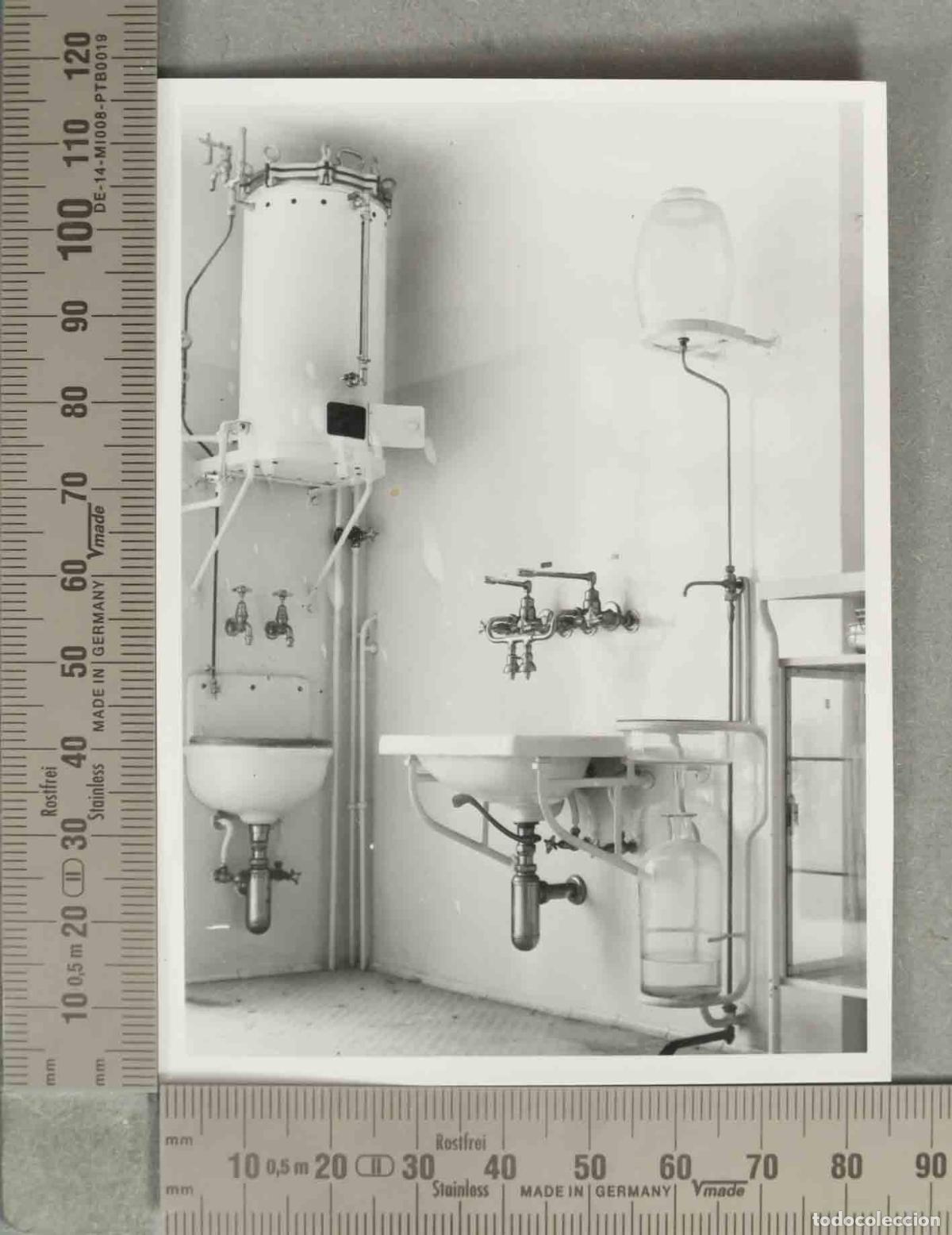 Fotograf&iacute;a antigua: FOTOGRAFIA. LABORATORIO O SIMILAR MEDICO. CORDOBA. HACIA 1940