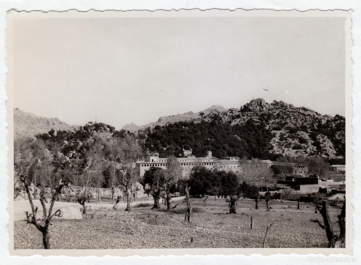 Fotograf&iacute;a antigua: Vista del Santuario de Lluc, Mallorca. A&ntilde;os 50 pc
