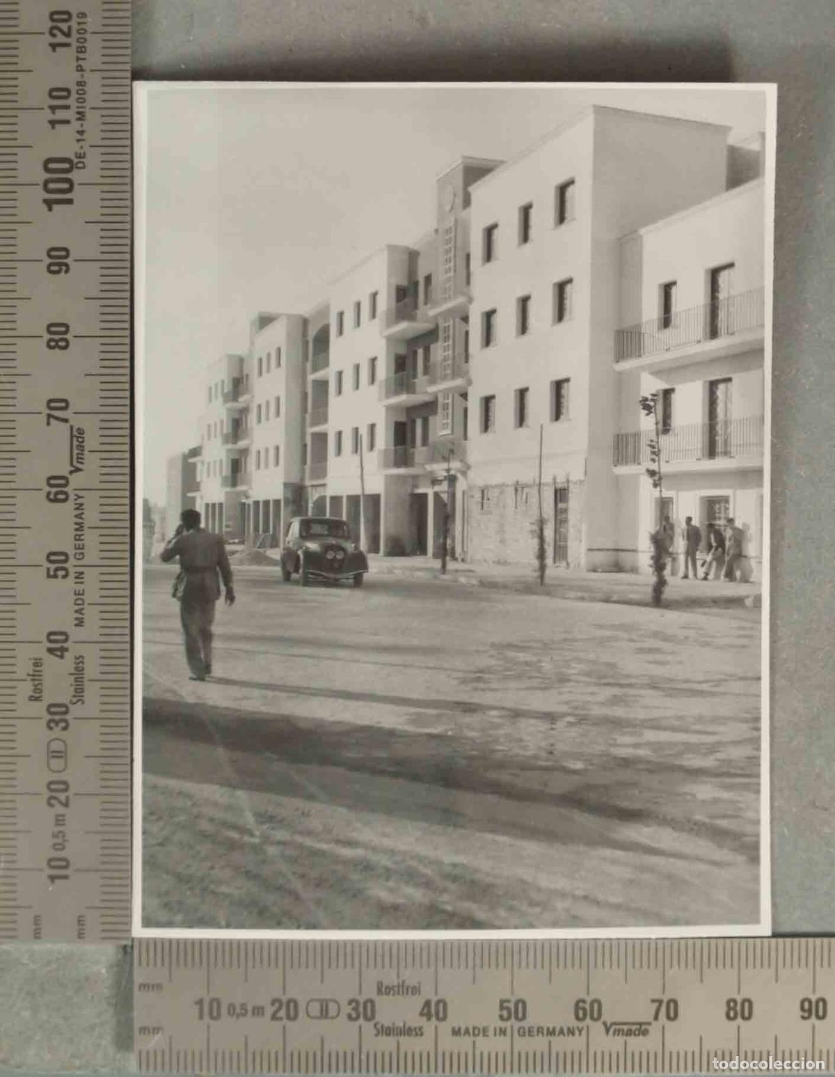 Fotografia antiga: FOTOGRAFIA. BARRIADA RECIENTE CONSTRUCCION. CADIZ HACIA 1940
