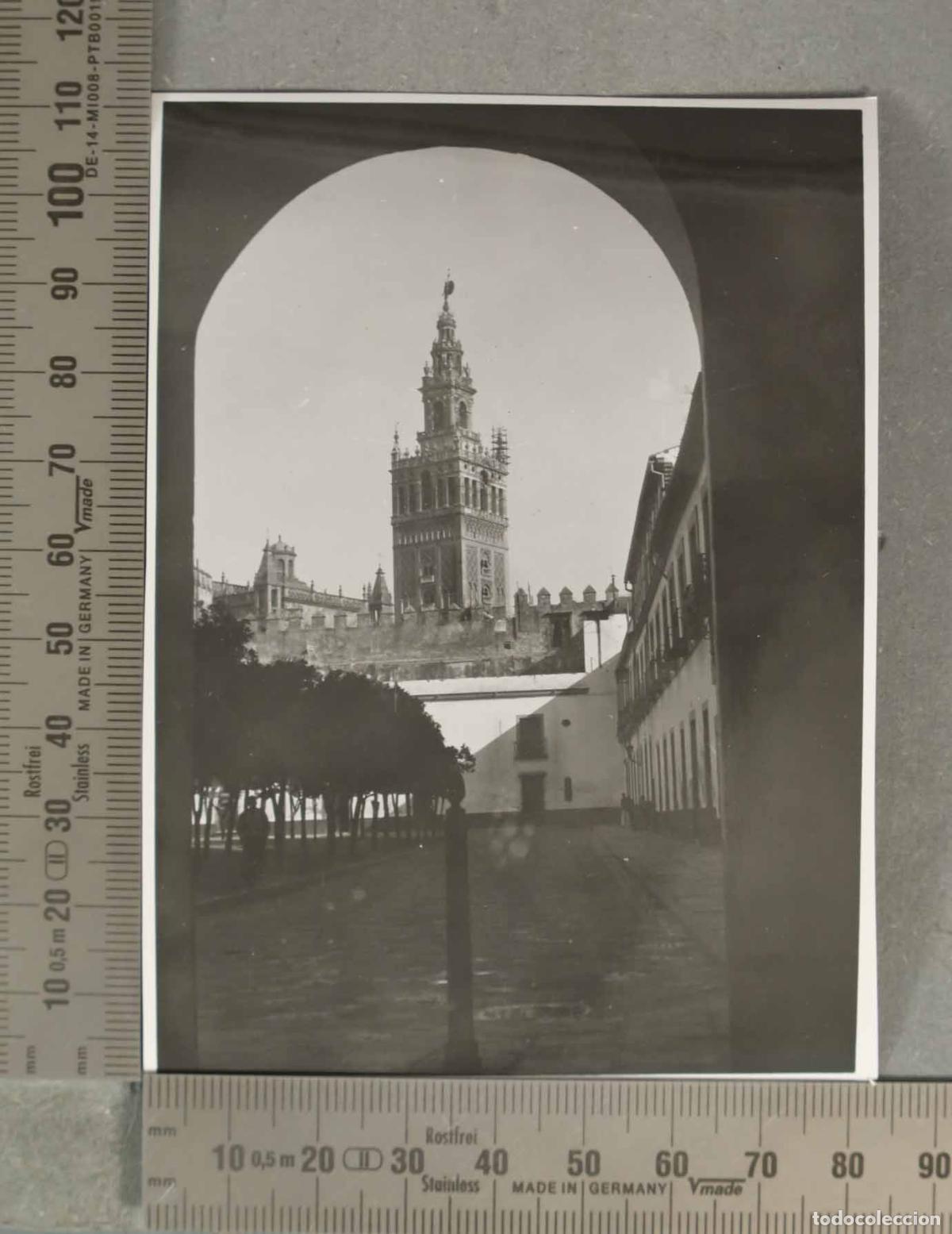 Antique Photography: FOTOGRAFIA. Sevilla - La Giralda desde el Patio de Banderas - HACIA 1940