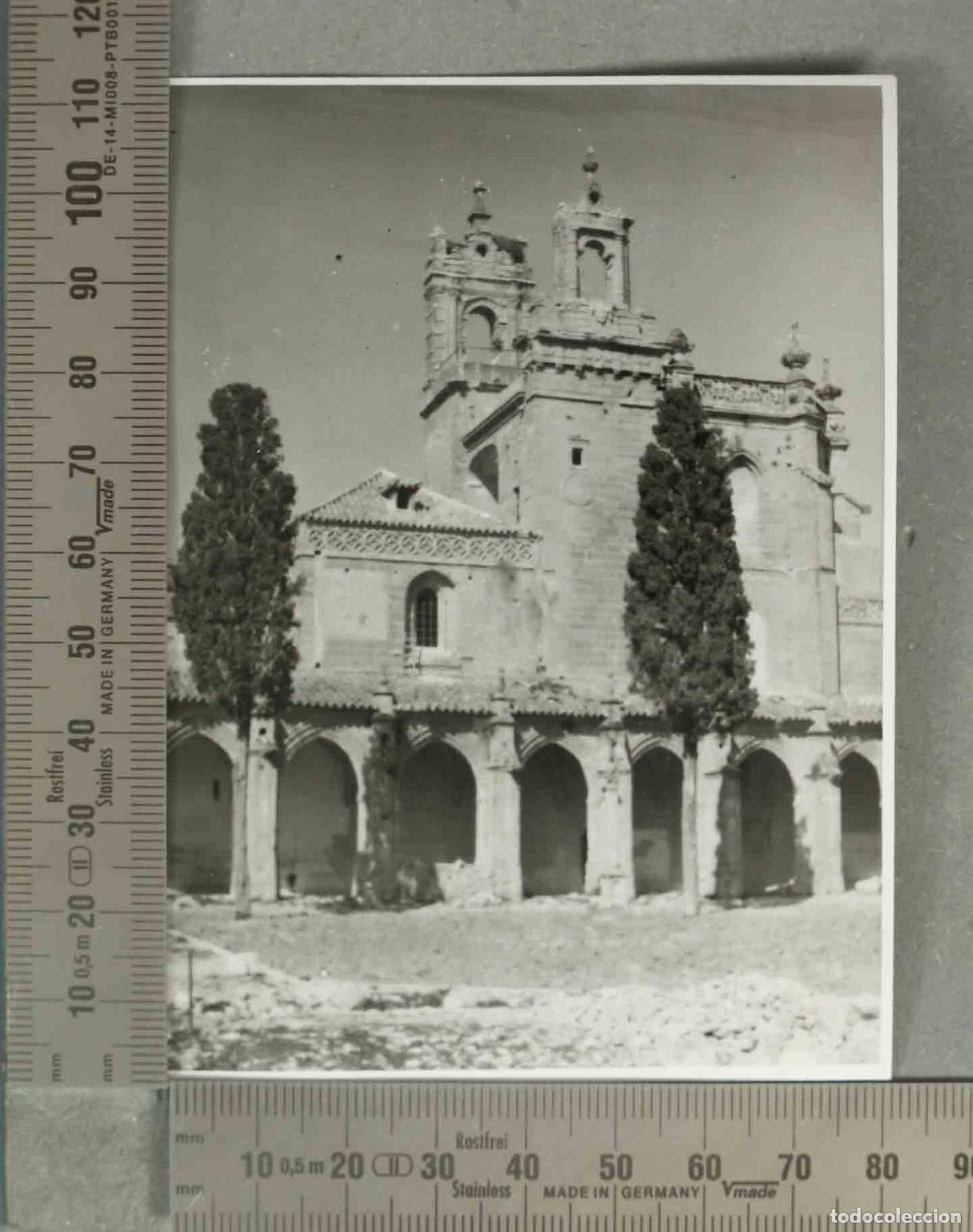Fotografia antiga: FOTOGRAFIA. Claustro grande de la Cartuja de Jerez de la Frontera HACIA 1940