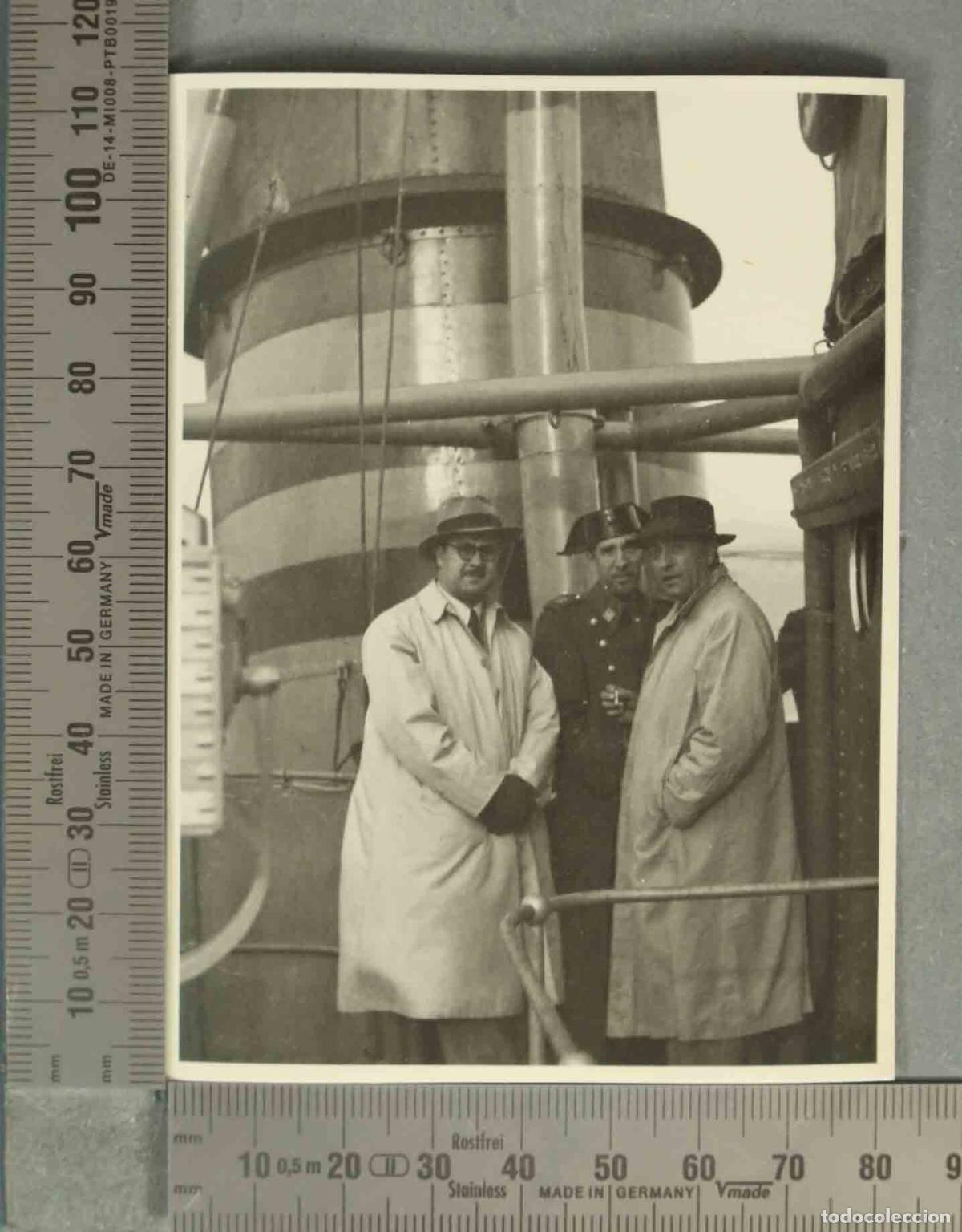 Fotograf&iacute;a antigua: FOTOGRAFIA. EMBARCACION MARINA HACIA 1940 GUARDIA CIVIL MALAGA