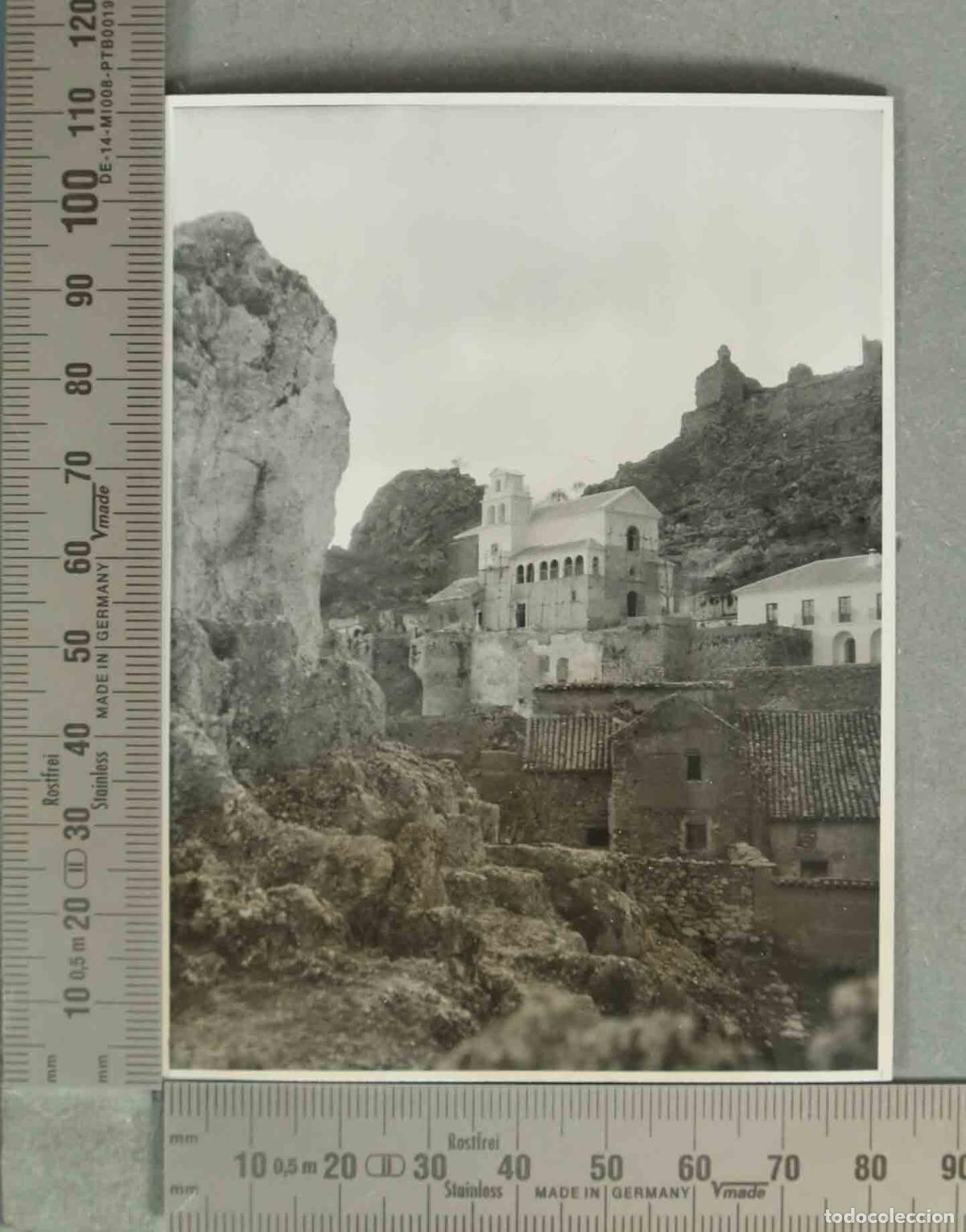 Alte Fotografie: FOTOGRAFIA. VISTA DE MOCLIN. RECONSTRUCCION IGLESIA. HACIA 1940