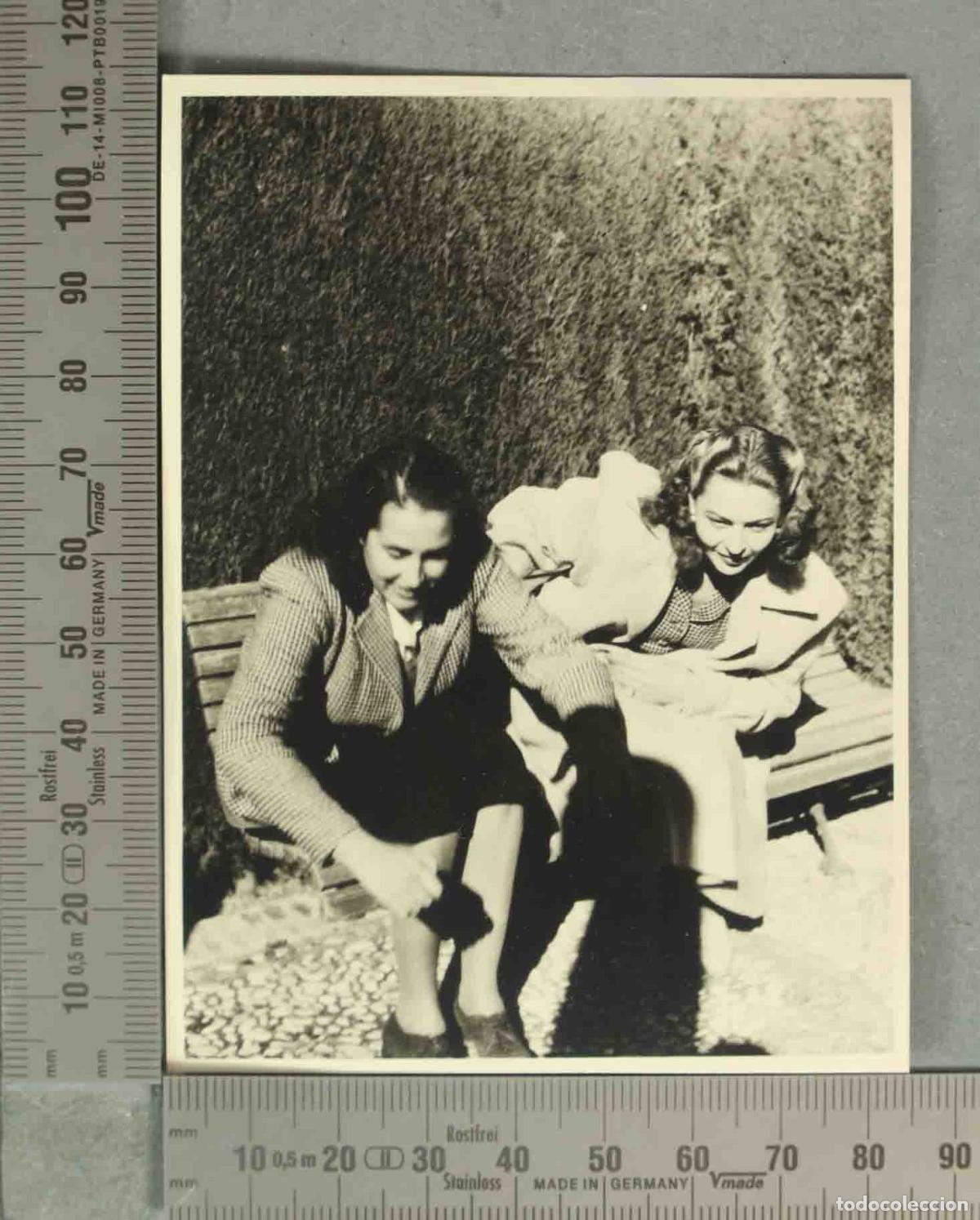 Alte Fotografie: FOTOGRAFIA. MUJERES EN BANCO. GRANADA HACIA 1940