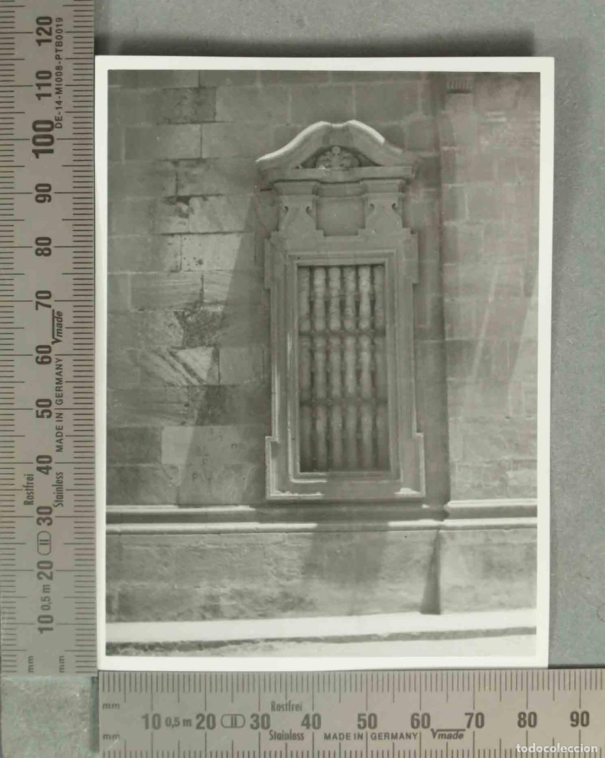 Fotografia antica: FOTOGRAFIA. DETALLE FACHADA IGLESIA GUADIX HACIA 1940